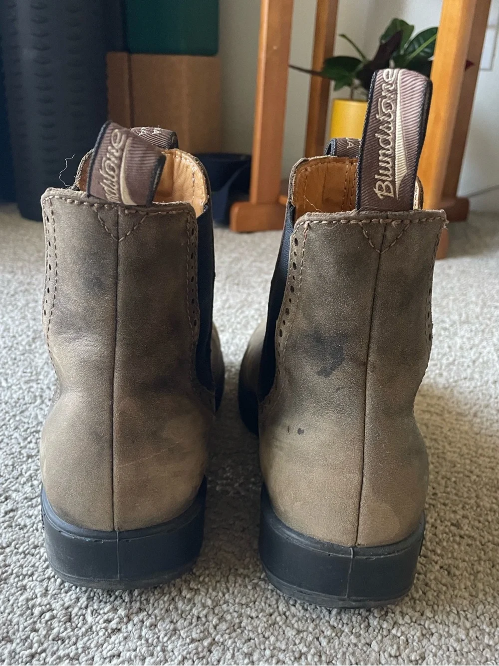 Blundstone Women's Rustic Brown Chelsea Heeled Boots - Picture 4 of 8